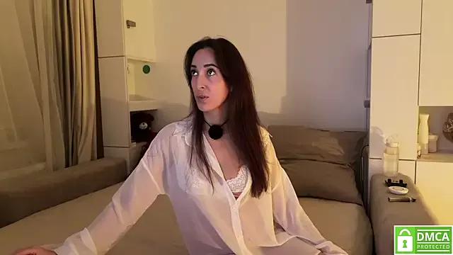 Check-out your craziest wishes with our pick of gaming cams models, featuring big knockers, round tails and tight twats.