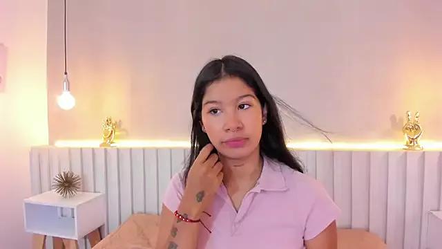Aida_moreno from StripChat is Freechat