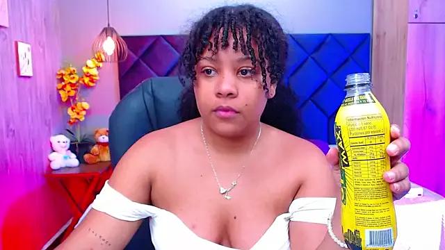 Aisha_violet from StripChat is Freechat