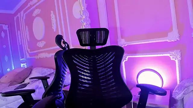 aitana_johns from StripChat is Freechat