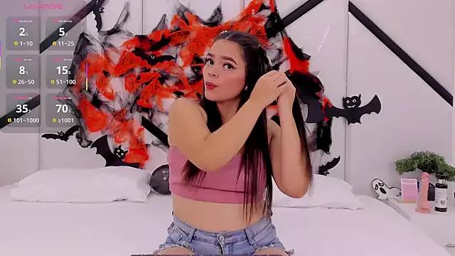 Check-out your craziest wishes with our pick of gaming cams models, featuring big knockers, round tails and tight twats.