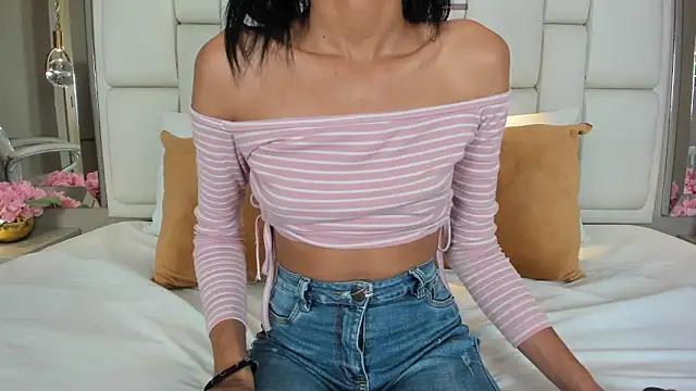 Check-out your craziest wishes with our pick of gaming cams models, featuring big knockers, round tails and tight twats.