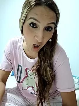 Check-out your craziest wishes with our pick of gaming cams models, featuring big knockers, round tails and tight twats.