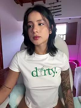 Check-out your craziest wishes with our pick of gaming cams models, featuring big knockers, round tails and tight twats.