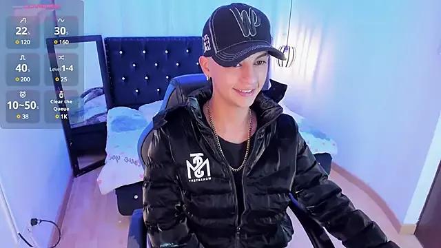 Alejoo_Storm webcams show profile image 