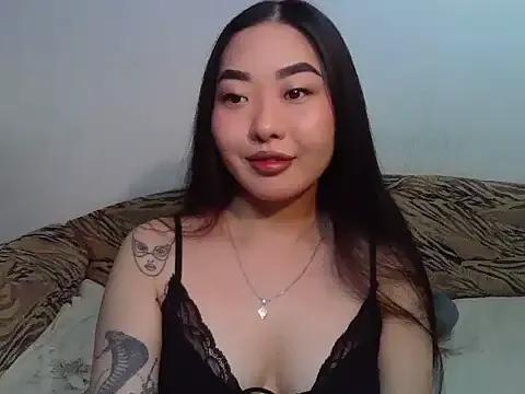 Check-out your craziest wishes with our pick of gaming cams models, featuring big knockers, round tails and tight twats.