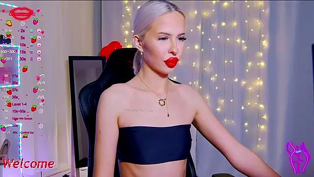 Check-out your craziest wishes with our pick of gaming cams models, featuring big knockers, round tails and tight twats.