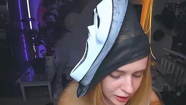 Check-out your craziest wishes with our pick of gaming cams models, featuring big knockers, round tails and tight twats.