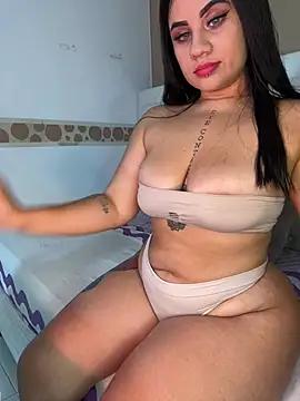 Check-out your craziest wishes with our pick of gaming cams models, featuring big knockers, round tails and tight twats.