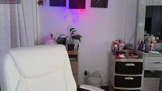 Alexa_Gi from StripChat is Freechat