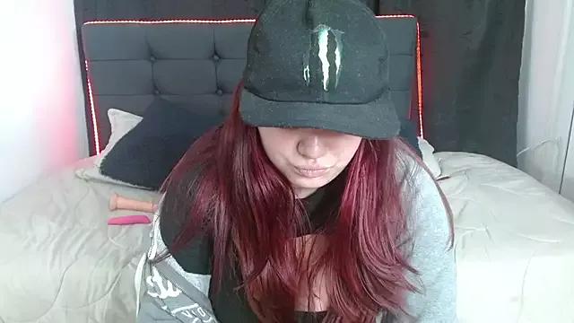 Alexaa_xx from StripChat is Freechat