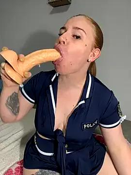 Check-out your craziest wishes with our pick of gaming cams models, featuring big knockers, round tails and tight twats.