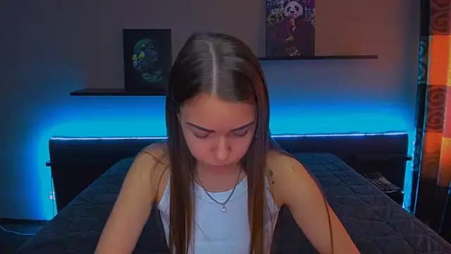 Check-out your craziest wishes with our pick of gaming cams models, featuring big knockers, round tails and tight twats.