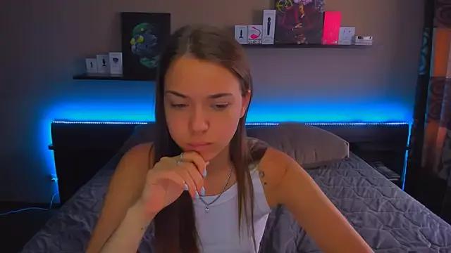 Check-out your craziest wishes with our pick of gaming cams models, featuring big knockers, round tails and tight twats.
