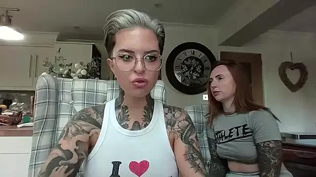 Check-out your craziest wishes with our pick of gaming cams models, featuring big knockers, round tails and tight twats.