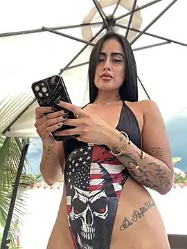 Check-out your craziest wishes with our pick of gaming cams models, featuring big knockers, round tails and tight twats.