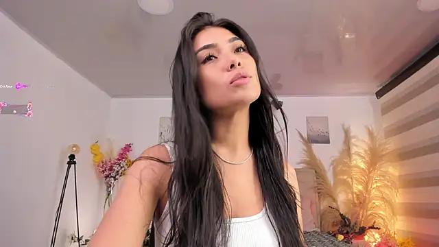 Check-out your craziest wishes with our pick of gaming cams models, featuring big knockers, round tails and tight twats.