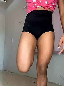 alexatransgata from StripChat is Freechat