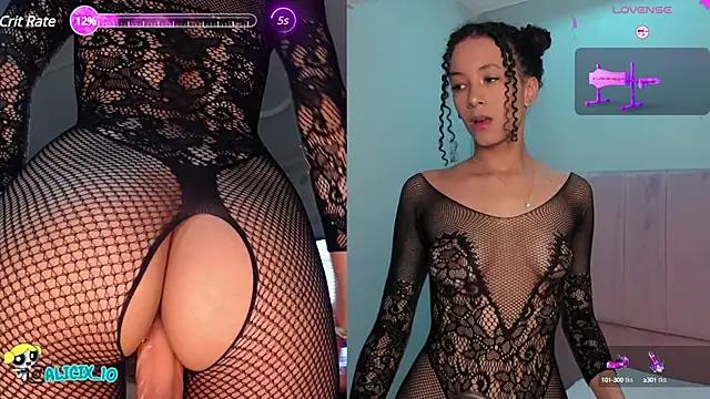 Check-out your craziest wishes with our pick of gaming cams models, featuring big knockers, round tails and tight twats.