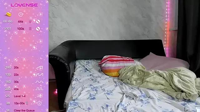 Check-out your craziest wishes with our pick of gaming cams models, featuring big knockers, round tails and tight twats.