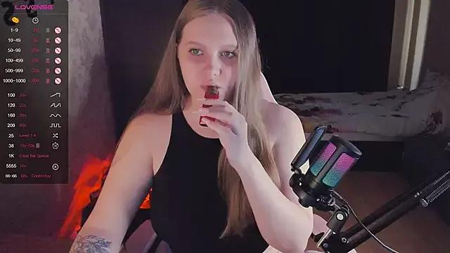 Check-out your craziest wishes with our pick of gaming cams models, featuring big knockers, round tails and tight twats.