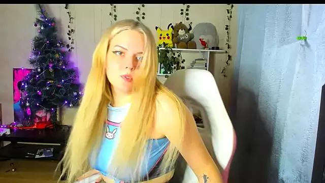 Alice_SweetPeach from StripChat is Freechat