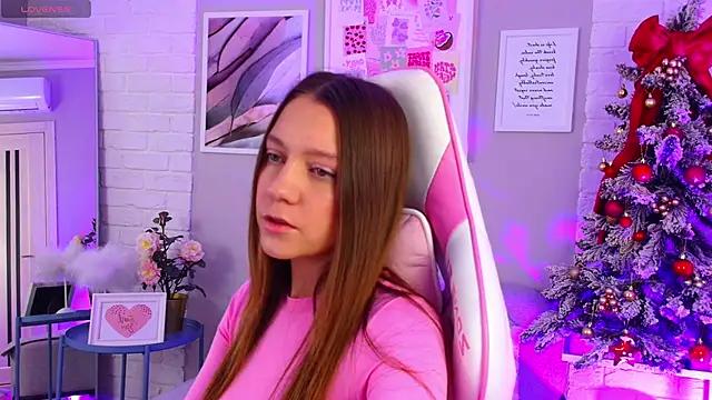 Check-out your craziest wishes with our pick of gaming cams models, featuring big knockers, round tails and tight twats.