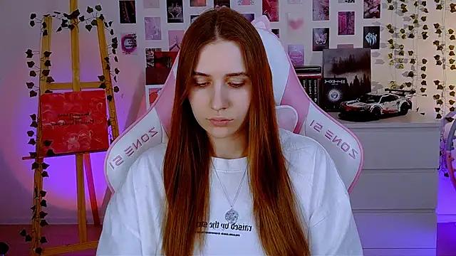 Check-out your craziest wishes with our pick of gaming cams models, featuring big knockers, round tails and tight twats.