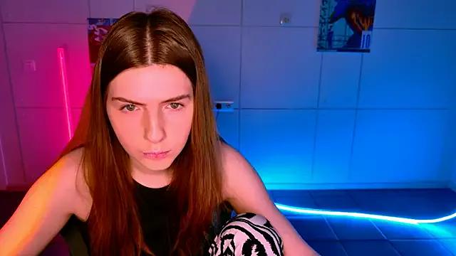 AliceCUNTach from StripChat is Freechat