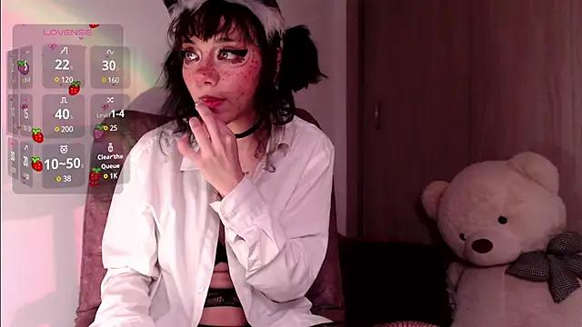 Check-out your craziest wishes with our pick of gaming cams models, featuring big knockers, round tails and tight twats.