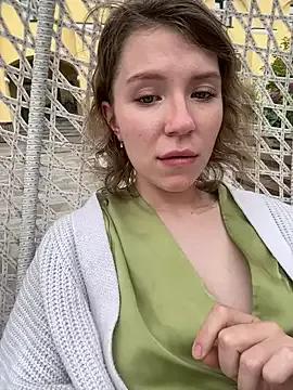 Alicee_Blushh from StripChat is Freechat