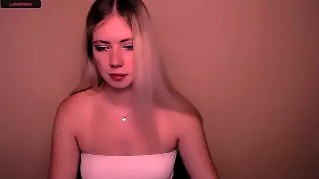 AliceHotty_ from StripChat is Freechat