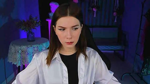 Check-out your craziest wishes with our pick of gaming cams models, featuring big knockers, round tails and tight twats.