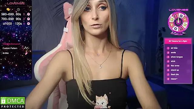 Check-out your craziest wishes with our pick of gaming cams models, featuring big knockers, round tails and tight twats.