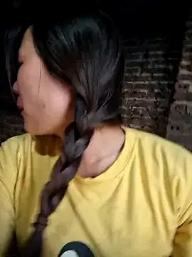 ALIENHR38 from StripChat is Freechat