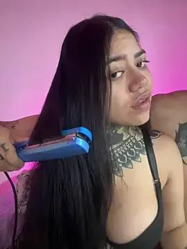 Check-out your craziest wishes with our pick of gaming cams models, featuring big knockers, round tails and tight twats.