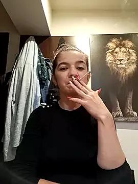 alinaalinutzq from StripChat is Freechat