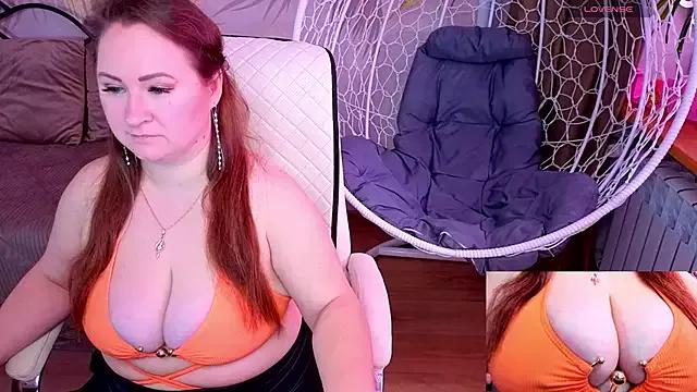 Check-out your craziest wishes with our pick of gaming cams models, featuring big knockers, round tails and tight twats.