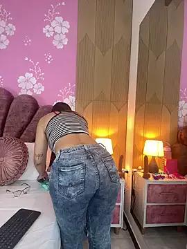 AlissonPeach01 from StripChat is Freechat
