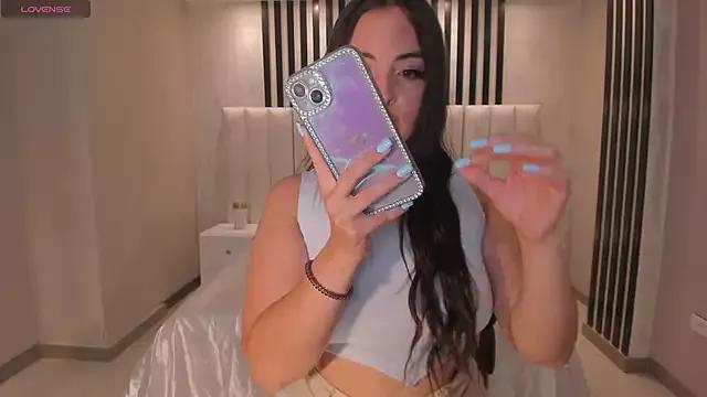 AllisonRogersX from StripChat is Freechat
