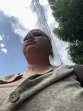 AllysonK from StripChat is Freechat