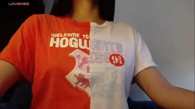 alma_violeta from StripChat is Freechat