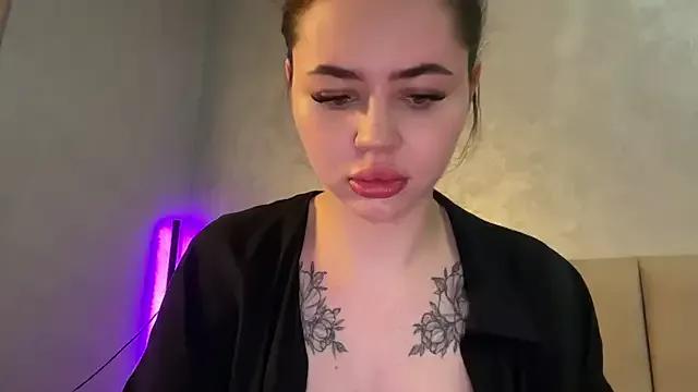 AlmaryKim from StripChat is Freechat