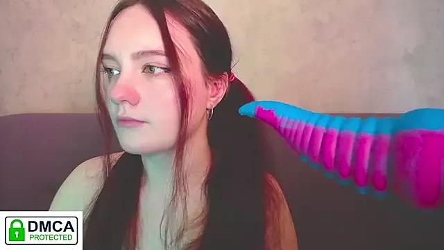 Check-out your craziest wishes with our pick of gaming cams models, featuring big knockers, round tails and tight twats.