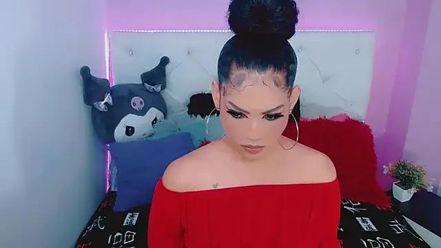 Check-out your craziest wishes with our pick of gaming cams models, featuring big knockers, round tails and tight twats.