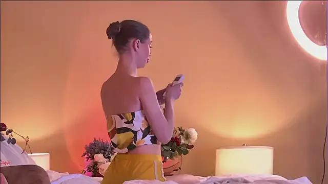 Check-out your craziest wishes with our pick of gaming cams models, featuring big knockers, round tails and tight twats.