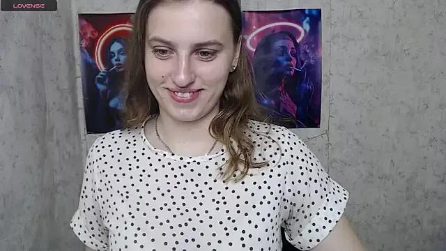 Check-out your craziest wishes with our pick of gaming cams models, featuring big knockers, round tails and tight twats.