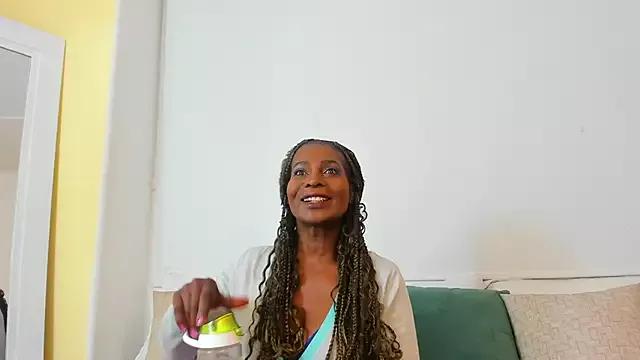 amara_bss_ from StripChat is Freechat