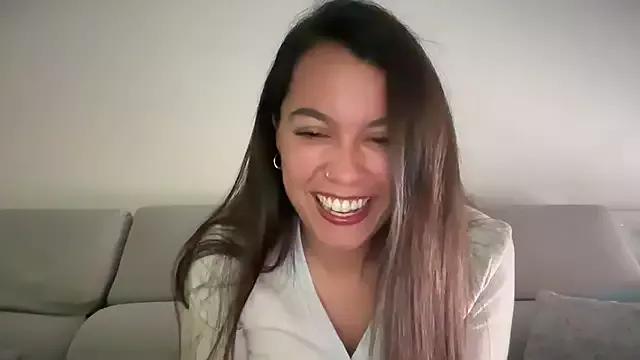 AmaraBella69 from StripChat is Freechat