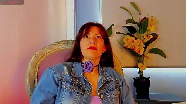 AmaraMoon_ from StripChat is Freechat